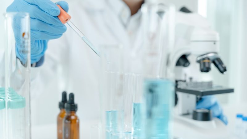 生物医药外包成本对比分析：揭秘成本构成与优化策略